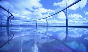 Toughened glass in the glass production factory in Qingdao